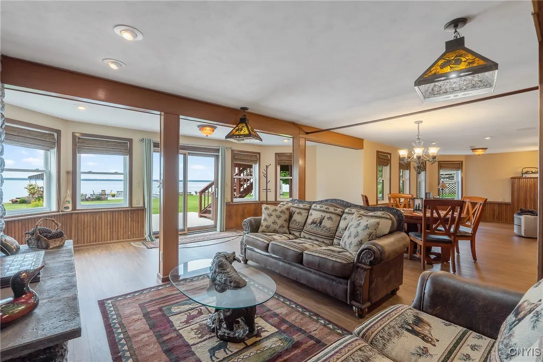 7179 Lakeshore Road, Cicero, New York 13039, Cicero, New York 13039, 4 Bedrooms Bedrooms, 10 Rooms Rooms,4 BathroomsBathrooms,Residential,For Sale,7179 Lakeshore Road, Cicero, New York 13039,S1607807