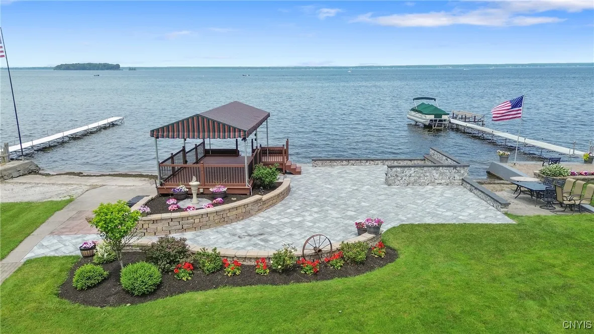 7179 Lakeshore Road, Cicero, New York 13039, Cicero, New York 13039, 4 Bedrooms Bedrooms, 10 Rooms Rooms,4 BathroomsBathrooms,Residential,For Sale,7179 Lakeshore Road, Cicero, New York 13039,S1607807