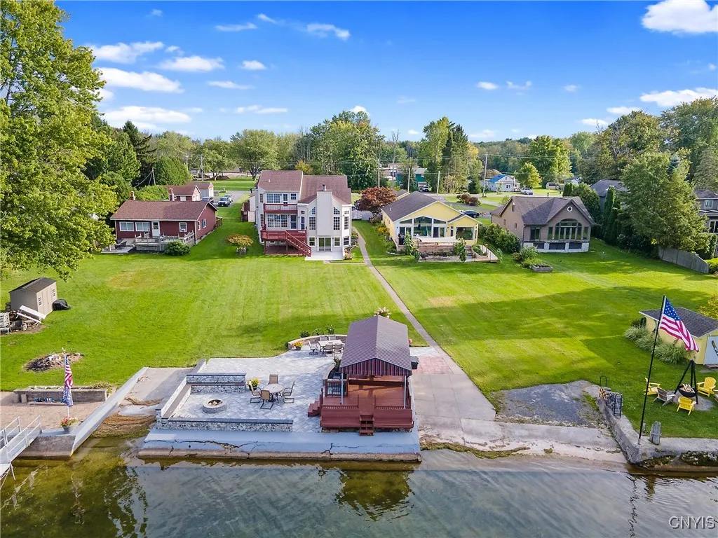 7179 Lakeshore Road, Cicero, New York 13039, Cicero, New York 13039, 4 Bedrooms Bedrooms, 10 Rooms Rooms,4 BathroomsBathrooms,Residential,For Sale,7179 Lakeshore Road, Cicero, New York 13039,S1607807