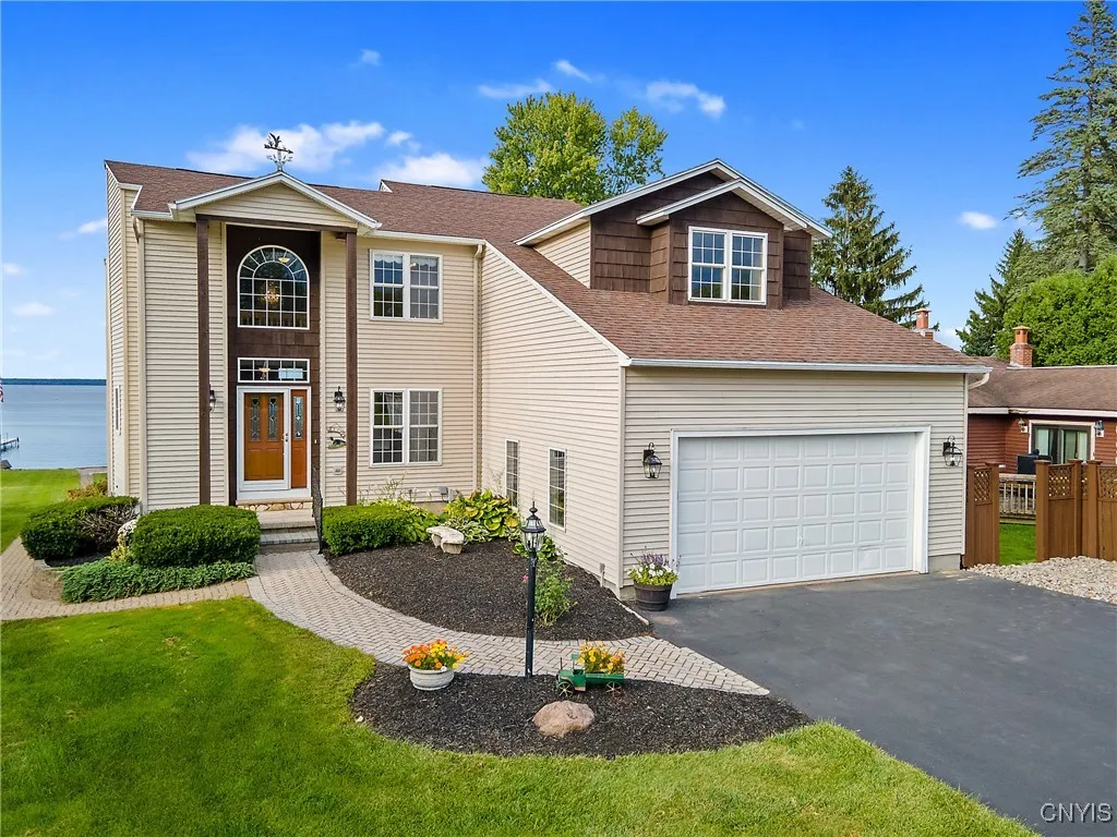 7179 Lakeshore Road, Cicero, New York 13039, Cicero, New York 13039, 4 Bedrooms Bedrooms, 10 Rooms Rooms,4 BathroomsBathrooms,Residential,For Sale,7179 Lakeshore Road, Cicero, New York 13039,S1607807