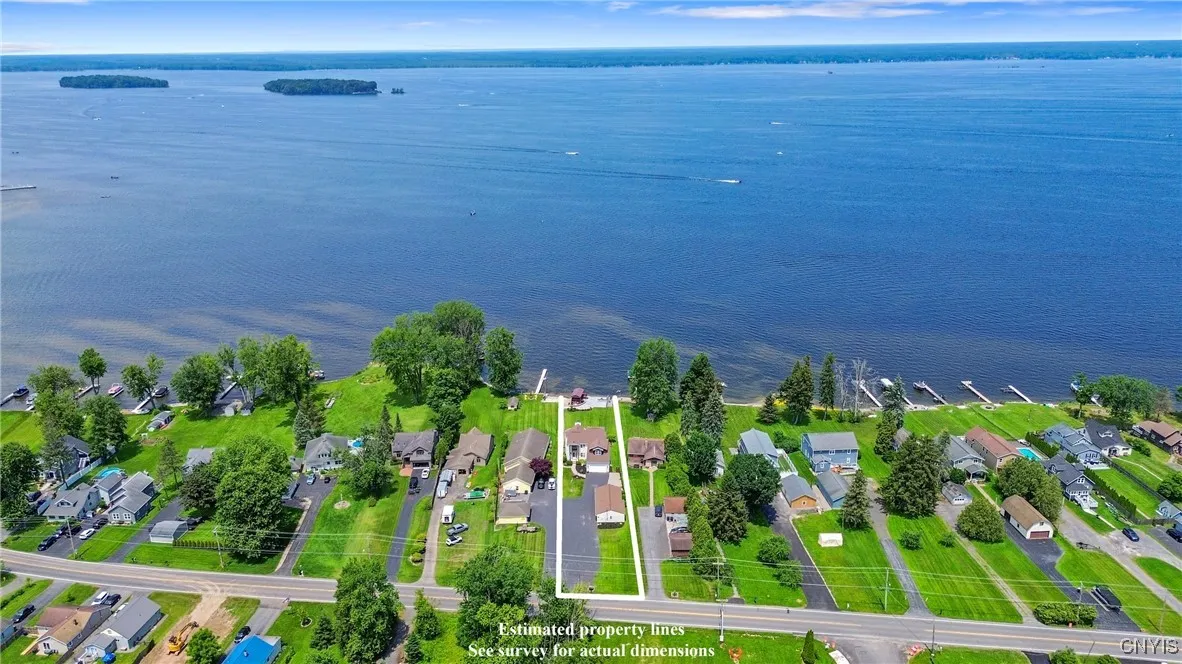 7179 Lakeshore Road, Cicero, New York 13039, Cicero, New York 13039, 4 Bedrooms Bedrooms, 10 Rooms Rooms,4 BathroomsBathrooms,Residential,For Sale,7179 Lakeshore Road, Cicero, New York 13039,S1607807