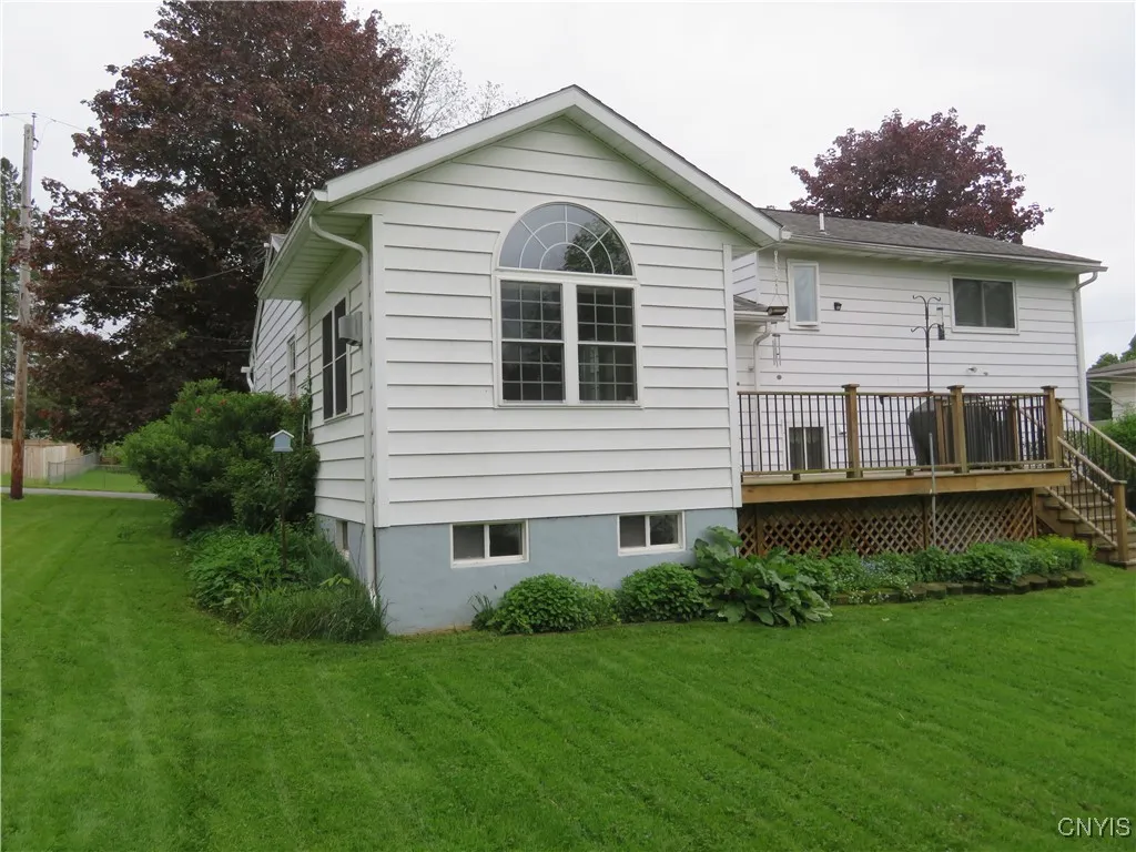 6 Helen Avenue, New Hartford, New York 13413, New Hartford, New York 13413, 3 Bedrooms Bedrooms, 9 Rooms Rooms,2 BathroomsBathrooms,Residential,Closed,6 Helen Avenue, New Hartford, New York 13413,0,S1607970