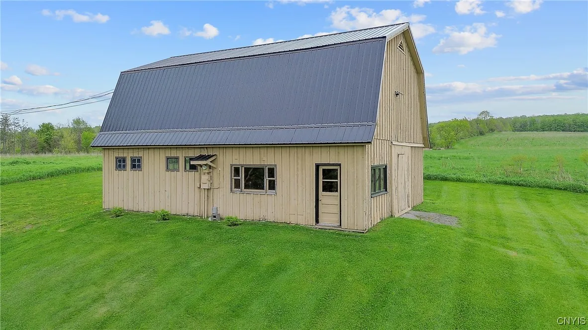 4366 Palmer Road, Pompey, New York 13104, Pompey, New York 13104, 5 Bedrooms Bedrooms, 10 Rooms Rooms,2 BathroomsBathrooms,Residential,For Sale,4366 Palmer Road, Pompey, New York 13104,S1608028