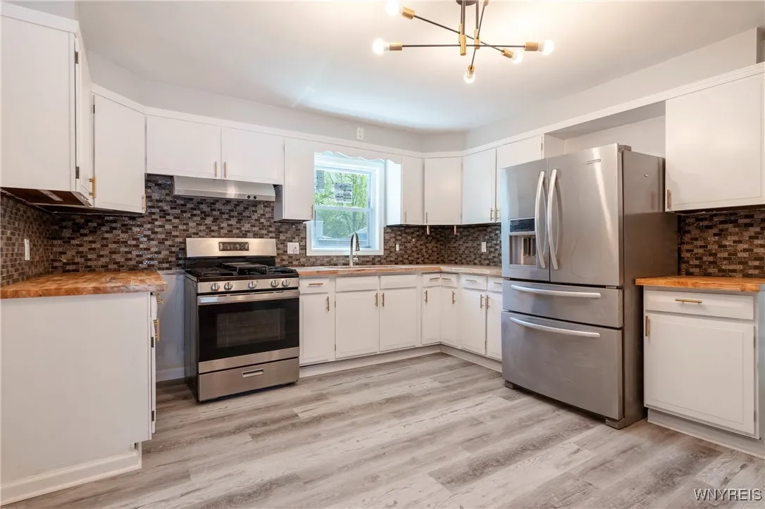 114 Kohler Street, Tonawanda-city, New York 14150, Tonawanda, New York 14150, 5 Bedrooms Bedrooms, ,2 BathroomsBathrooms,Residential,Closed,114 Kohler Street, Tonawanda-city, New York 14150,0,B1608023