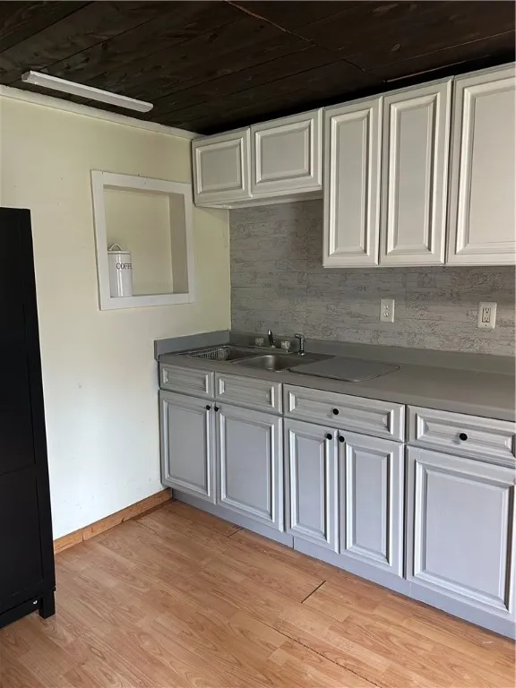 Kitchen V1