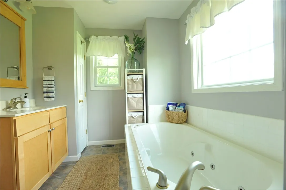 90 Davenport Road, Big Flats, New York 14814, Big Flats, New York 14814, 3 Bedrooms Bedrooms, 10 Rooms Rooms,2 BathroomsBathrooms,Residential,Closed,90 Davenport Road, Big Flats, New York 14814,0,R1605538