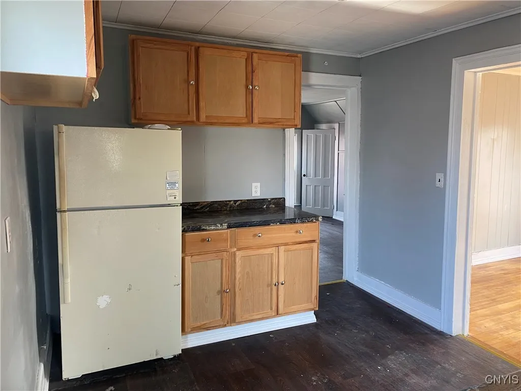 302 North Rutland Street, Watertown-city, New York, Watertown City, New York 13601, 2 Bedrooms Bedrooms, 5 Rooms Rooms,1 BathroomBathrooms,Residential Lease,Closed,302 North Rutland Street, Watertown-city, New York,0,S1608119