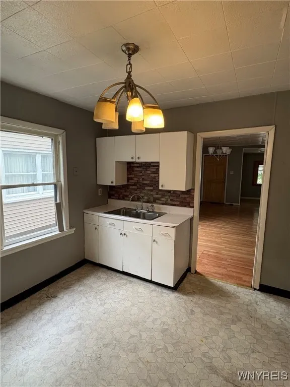 68 Decker Street, Buffalo, New York 14215, Buffalo, New York 14215, 4 Bedrooms Bedrooms, 7 Rooms Rooms,1 BathroomBathrooms,Residential,For Sale,68 Decker Street, Buffalo, New York 14215,B1608102