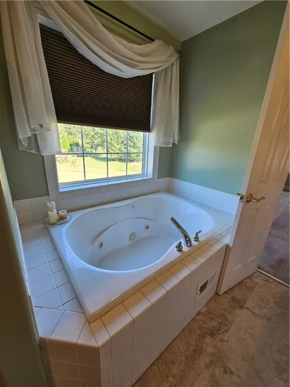 1 Woodsview Drive, Big Flats, New York 14903, Big Flats, New York 14903, 5 Bedrooms Bedrooms, 12 Rooms Rooms,2 BathroomsBathrooms,Residential,Closed,1 Woodsview Drive, Big Flats, New York 14903,0,R1608149