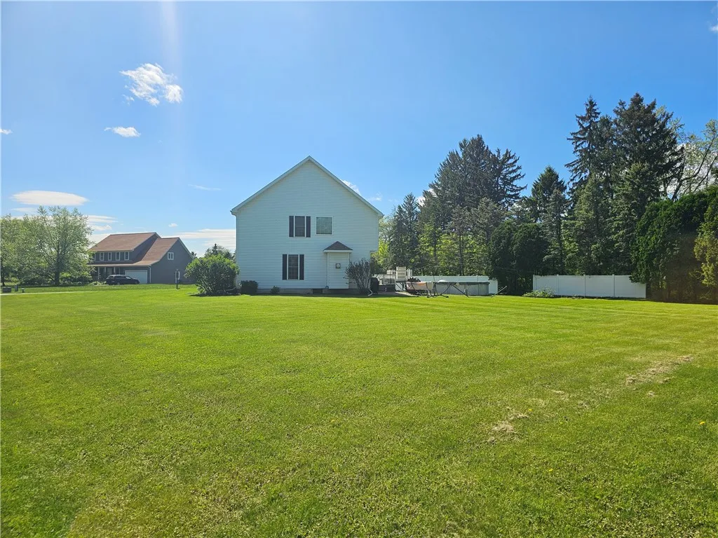 1 Woodsview Drive, Big Flats, New York 14903, Big Flats, New York 14903, 5 Bedrooms Bedrooms, 12 Rooms Rooms,2 BathroomsBathrooms,Residential,Closed,1 Woodsview Drive, Big Flats, New York 14903,0,R1608149