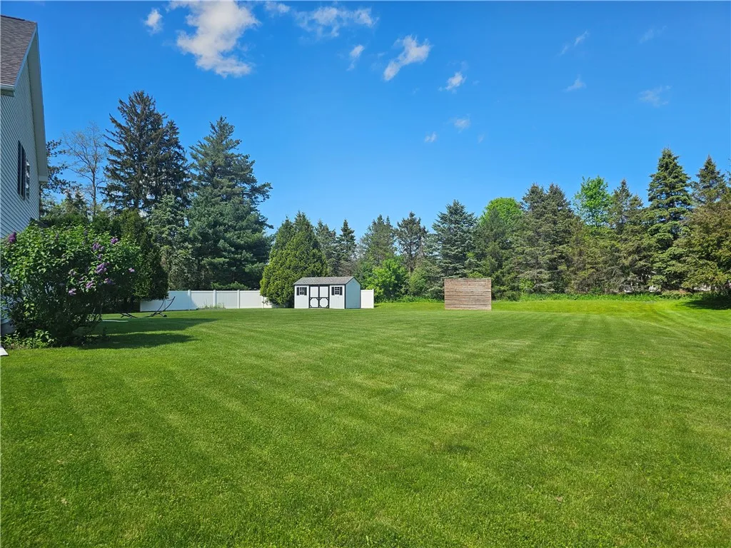 1 Woodsview Drive, Big Flats, New York 14903, Big Flats, New York 14903, 5 Bedrooms Bedrooms, 12 Rooms Rooms,2 BathroomsBathrooms,Residential,Closed,1 Woodsview Drive, Big Flats, New York 14903,0,R1608149