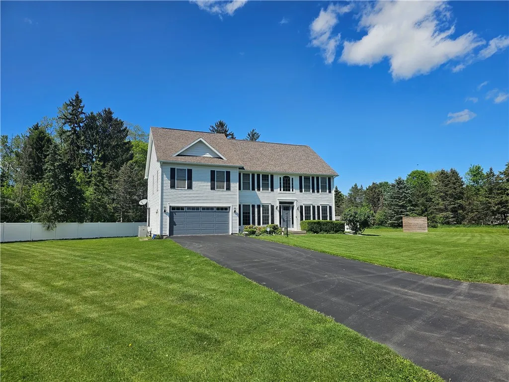 1 Woodsview Drive, Big Flats, New York 14903, Big Flats, New York 14903, 5 Bedrooms Bedrooms, 12 Rooms Rooms,2 BathroomsBathrooms,Residential,Closed,1 Woodsview Drive, Big Flats, New York 14903,0,R1608149