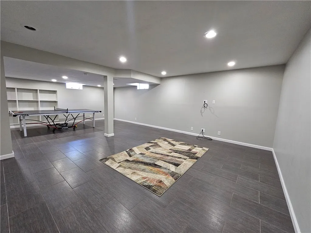 1 Woodsview Drive, Big Flats, New York 14903, Big Flats, New York 14903, 5 Bedrooms Bedrooms, 12 Rooms Rooms,2 BathroomsBathrooms,Residential,Closed,1 Woodsview Drive, Big Flats, New York 14903,0,R1608149