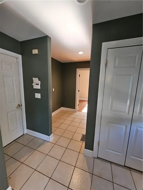 1 Woodsview Drive, Big Flats, New York 14903, Big Flats, New York 14903, 5 Bedrooms Bedrooms, 12 Rooms Rooms,2 BathroomsBathrooms,Residential,Closed,1 Woodsview Drive, Big Flats, New York 14903,0,R1608149