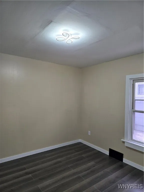 189 West Woodside Avenue, Buffalo, New York 14220, Buffalo, New York 14220, 3 Bedrooms Bedrooms, 5 Rooms Rooms,1 BathroomBathrooms,Residential,For Sale,189 West Woodside Avenue, Buffalo, New York 14220,0,B1607343