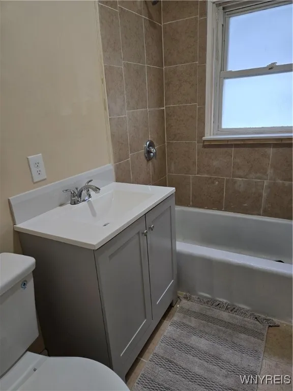189 West Woodside Avenue, Buffalo, New York 14220, Buffalo, New York 14220, 3 Bedrooms Bedrooms, 5 Rooms Rooms,1 BathroomBathrooms,Residential,For Sale,189 West Woodside Avenue, Buffalo, New York 14220,0,B1607343