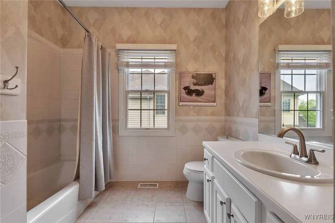 6029 Corinne Lane, Clarence, New York 14032, Clarence, New York 14032, 5 Bedrooms Bedrooms, 12 Rooms Rooms,3 BathroomsBathrooms,Residential,Closed,6029 Corinne Lane, Clarence, New York 14032,0,B1607869