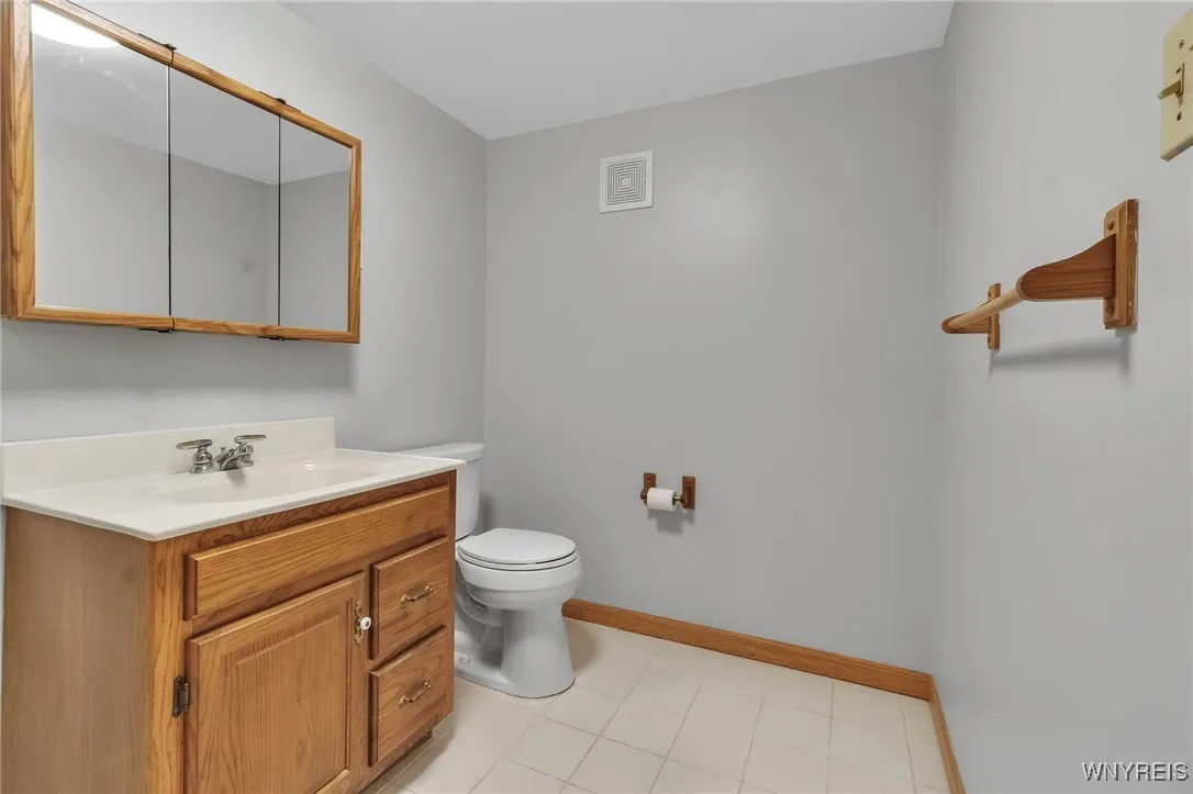 438 Northfield Drive, Porter, New York 14174, Porter, New York 14174, 3 Bedrooms Bedrooms, 5 Rooms Rooms,2 BathroomsBathrooms,Residential,Closed,438 Northfield Drive, Porter, New York 14174,B1607793