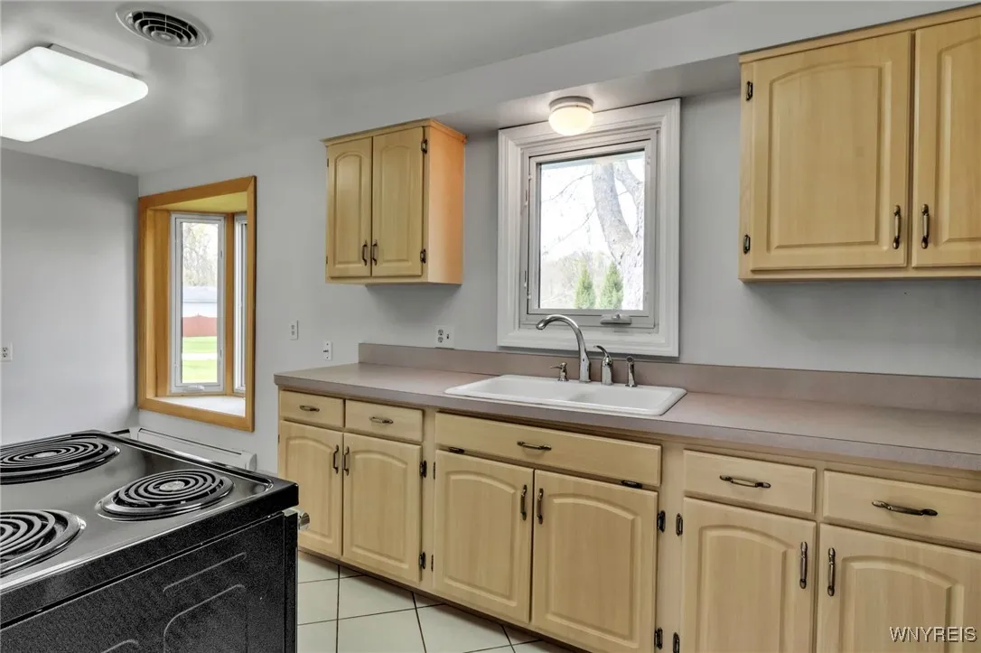 438 Northfield Drive, Porter, New York 14174, Porter, New York 14174, 3 Bedrooms Bedrooms, 5 Rooms Rooms,2 BathroomsBathrooms,Residential,Closed,438 Northfield Drive, Porter, New York 14174,B1607793
