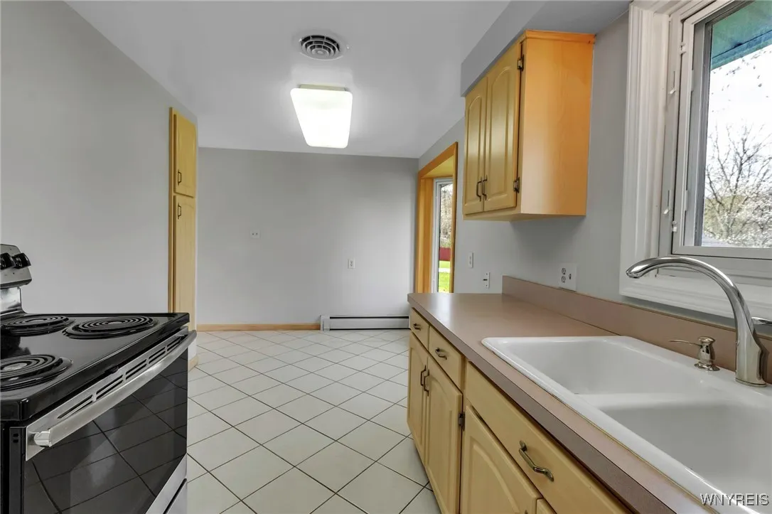 438 Northfield Drive, Porter, New York 14174, Porter, New York 14174, 3 Bedrooms Bedrooms, 5 Rooms Rooms,2 BathroomsBathrooms,Residential,Closed,438 Northfield Drive, Porter, New York 14174,B1607793