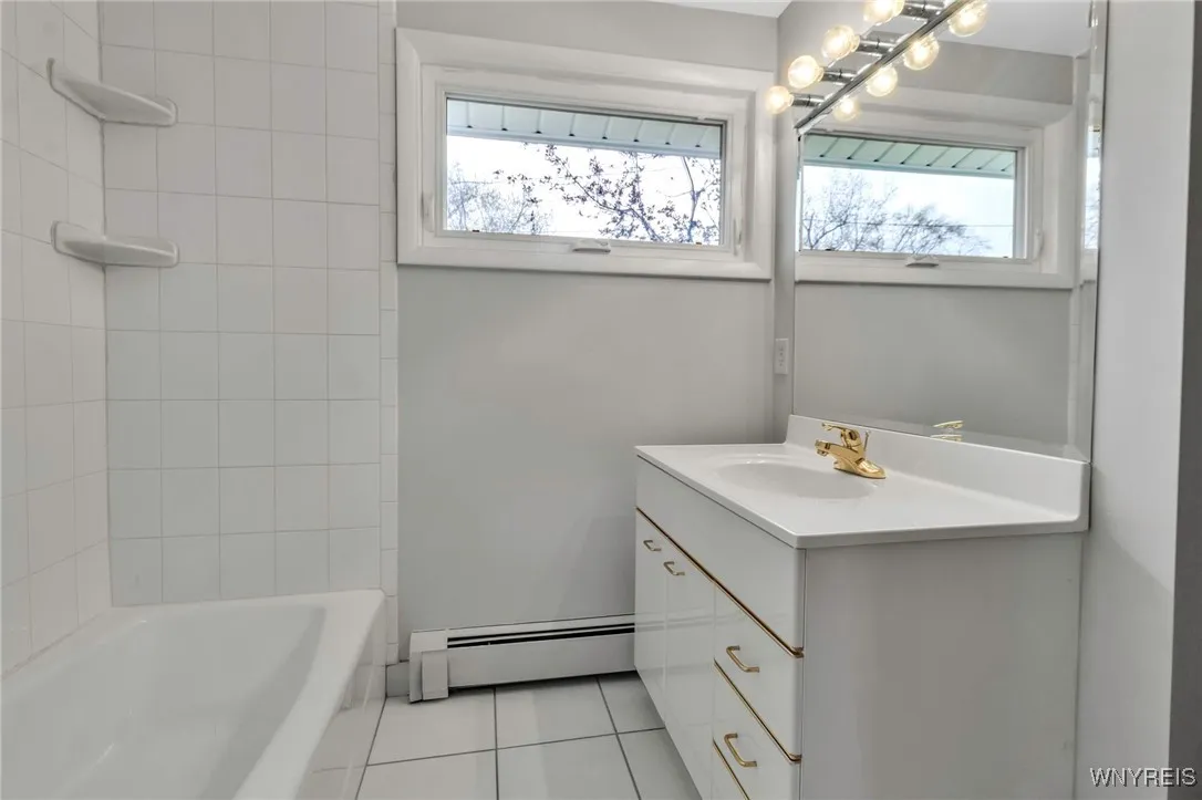 438 Northfield Drive, Porter, New York 14174, Porter, New York 14174, 3 Bedrooms Bedrooms, 5 Rooms Rooms,2 BathroomsBathrooms,Residential,Closed,438 Northfield Drive, Porter, New York 14174,B1607793