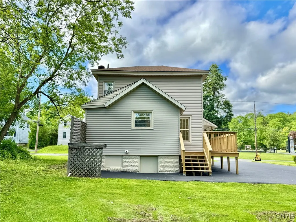 78 Fitch Avenue, Auburn, New York 13021, Auburn, New York 13021, 3 Bedrooms Bedrooms, 6 Rooms Rooms,2 BathroomsBathrooms,Residential,Closed,78 Fitch Avenue, Auburn, New York 13021,0,S1608278