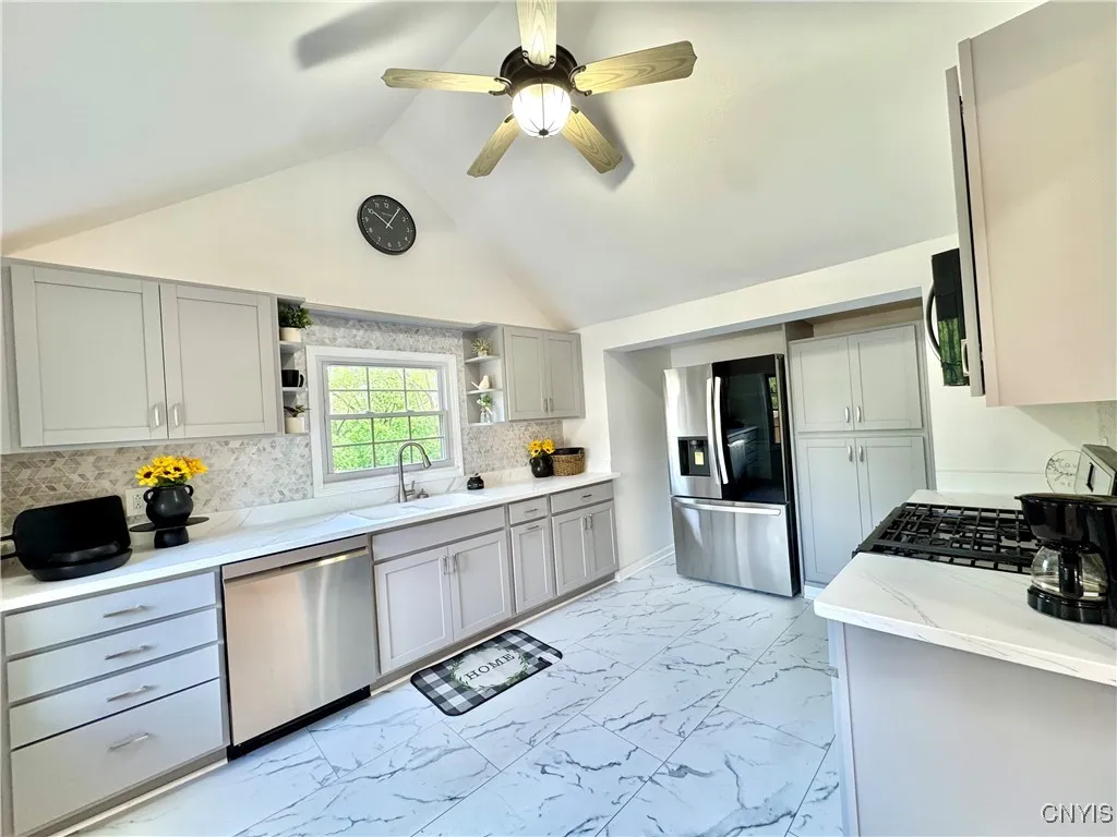 78 Fitch Avenue, Auburn, New York 13021, Auburn, New York 13021, 3 Bedrooms Bedrooms, 6 Rooms Rooms,2 BathroomsBathrooms,Residential,Closed,78 Fitch Avenue, Auburn, New York 13021,0,S1608278