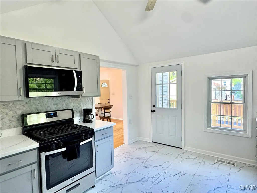 78 Fitch Avenue, Auburn, New York 13021, Auburn, New York 13021, 3 Bedrooms Bedrooms, 6 Rooms Rooms,2 BathroomsBathrooms,Residential,Closed,78 Fitch Avenue, Auburn, New York 13021,0,S1608278