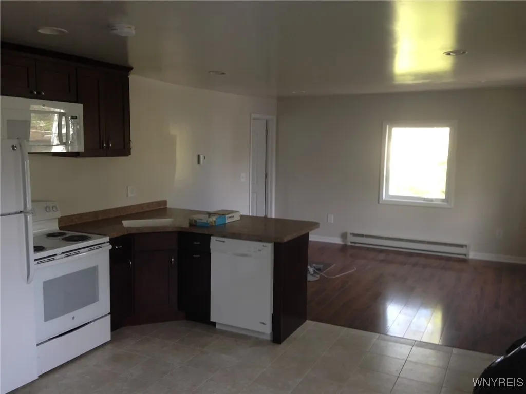 9 North Hartland Street, Royalton, New York 14105, Royalton, New York 14105, 4 Bedrooms Bedrooms, 11 Rooms Rooms,2 BathroomsBathrooms,Residential,Closed,9 North Hartland Street, Royalton, New York 14105,0,B1608290