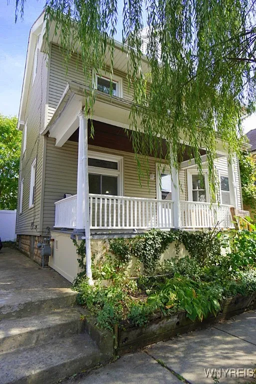 11 Abbottsford Place, Buffalo, New York 14213, Buffalo, New York 14213, 3 Bedrooms Bedrooms, 7 Rooms Rooms,1 BathroomBathrooms,Residential,Closed,11 Abbottsford Place, Buffalo, New York 14213,0,B1608293