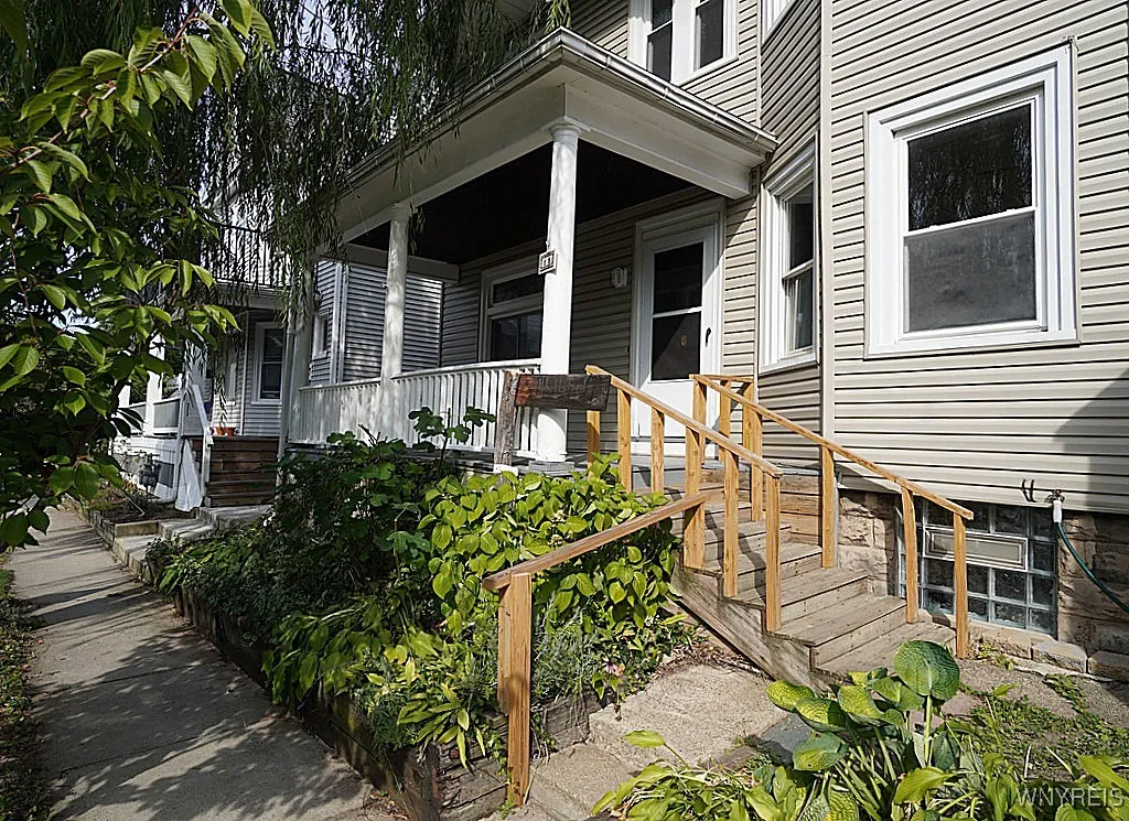 11 Abbottsford Place, Buffalo, New York 14213, Buffalo, New York 14213, 3 Bedrooms Bedrooms, 7 Rooms Rooms,1 BathroomBathrooms,Residential,Closed,11 Abbottsford Place, Buffalo, New York 14213,0,B1608293