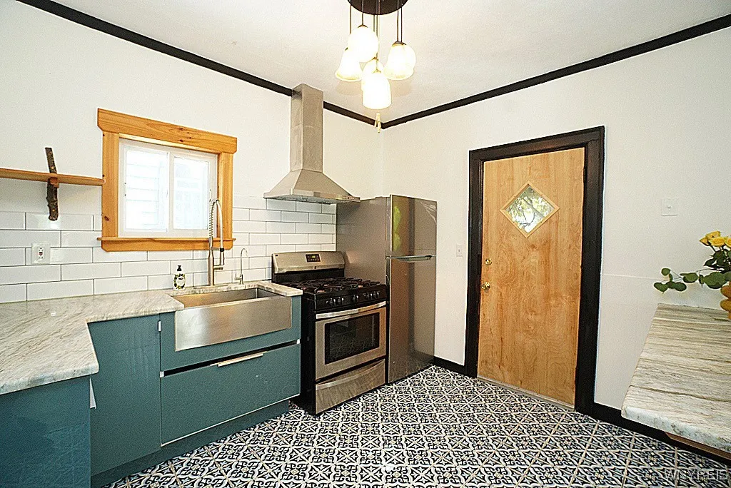 11 Abbottsford Place, Buffalo, New York 14213, Buffalo, New York 14213, 3 Bedrooms Bedrooms, 7 Rooms Rooms,1 BathroomBathrooms,Residential,Closed,11 Abbottsford Place, Buffalo, New York 14213,0,B1608293