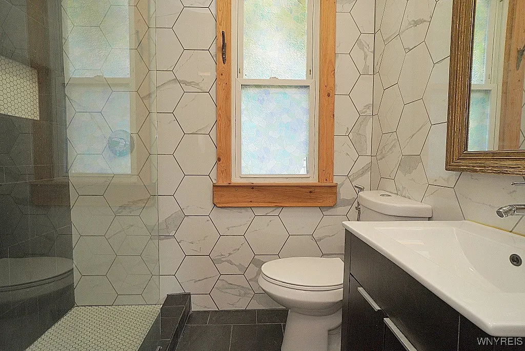 11 Abbottsford Place, Buffalo, New York 14213, Buffalo, New York 14213, 3 Bedrooms Bedrooms, 7 Rooms Rooms,1 BathroomBathrooms,Residential,Closed,11 Abbottsford Place, Buffalo, New York 14213,0,B1608293