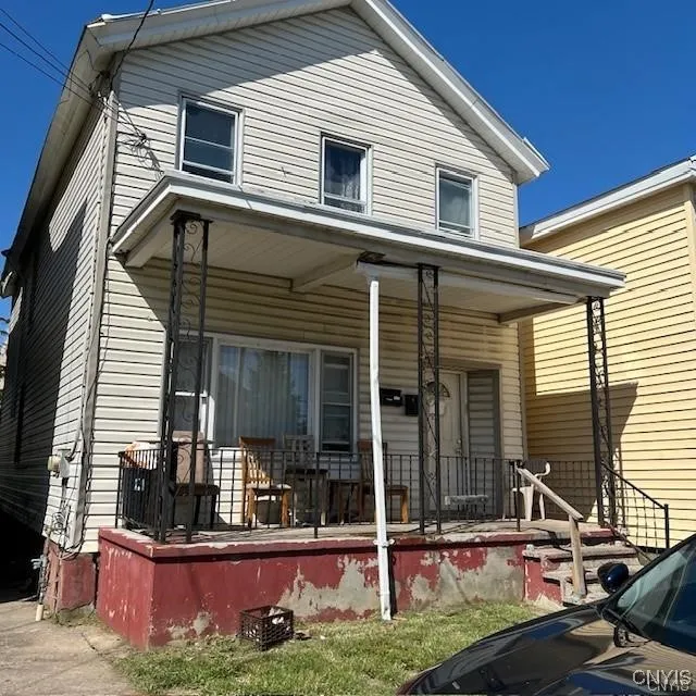 517 Mary Street, Utica, New York 13501, Utica, New York 13501, 6 Bedrooms Bedrooms, ,2 BathroomsBathrooms,Residential,Closed,517 Mary Street, Utica, New York 13501,0,S1608254