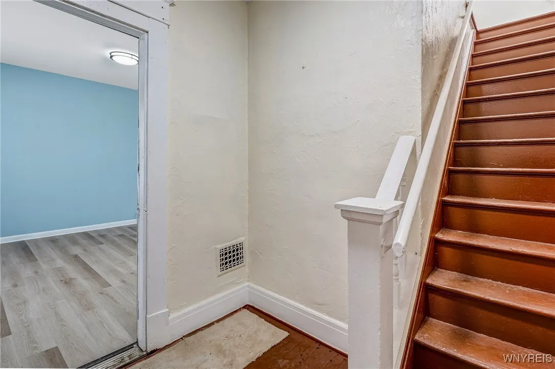 1135 East Delavan Avenue, Buffalo, New York 14215, Buffalo, New York 14215, 6 Bedrooms Bedrooms, ,2 BathroomsBathrooms,Residential,Closed,1135 East Delavan Avenue, Buffalo, New York 14215,0,B1608314