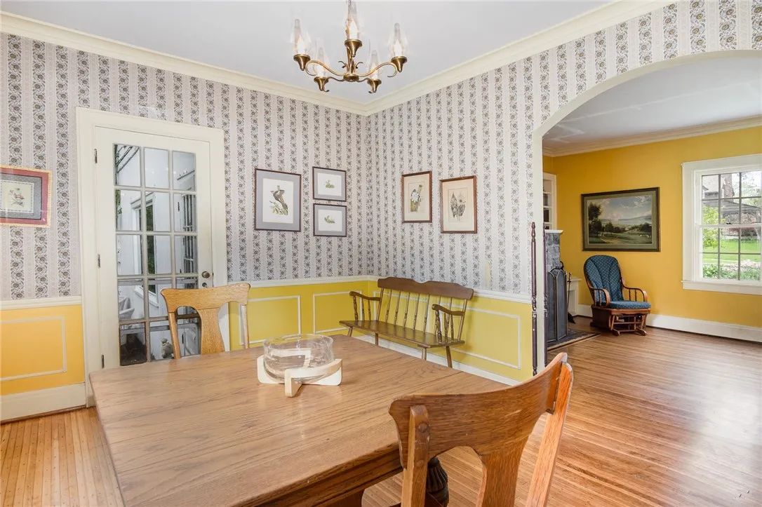dining room