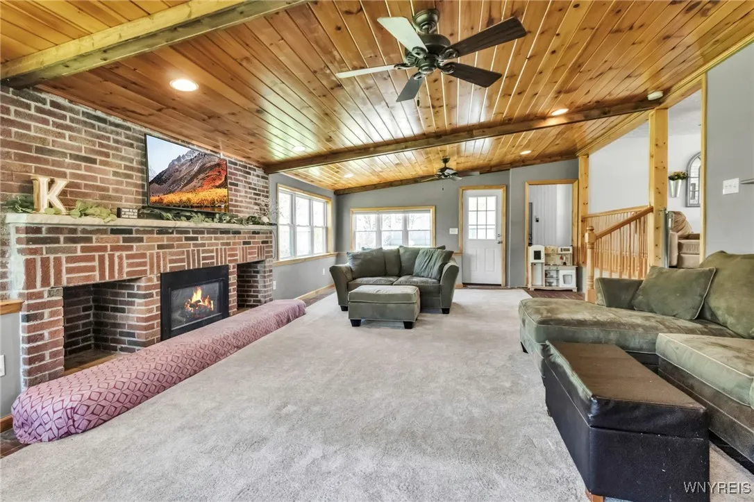 7174 Chestnut Ridge Road, Lockport-town, New York, Lockport Town, New York 14094, 3 Bedrooms Bedrooms, 9 Rooms Rooms,2 BathroomsBathrooms,Residential,Closed,7174 Chestnut Ridge Road, Lockport-town, New York ,B1608292