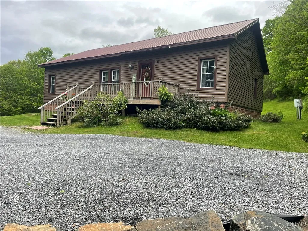 3002 South Elm Street, Leyden, New York 13433, Leyden, New York 13433, 3 Bedrooms Bedrooms, 6 Rooms Rooms,2 BathroomsBathrooms,Residential,Closed,3002 South Elm Street, Leyden, New York 13433,0,S1608105