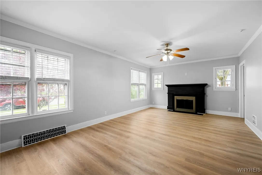 37 Linwood Avenue, Amherst, New York 14221, Amherst, New York 14221, 4 Bedrooms Bedrooms, 6 Rooms Rooms,1 BathroomBathrooms,Residential,For Sale,37 Linwood Avenue, Amherst, New York 14221,0,B1606918