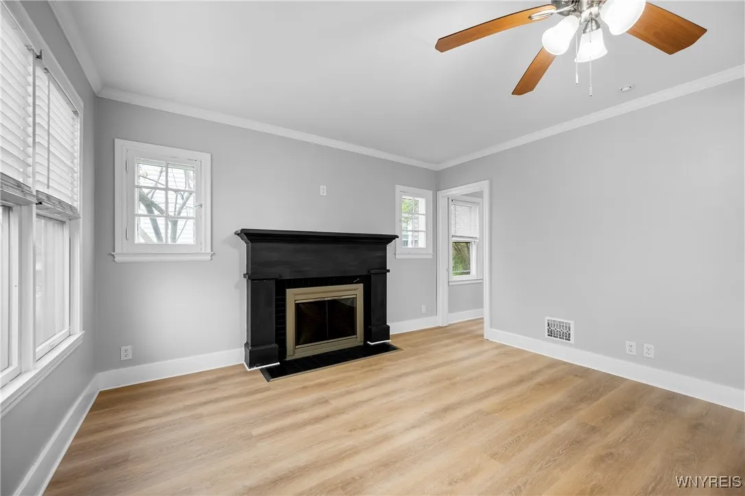37 Linwood Avenue, Amherst, New York 14221, Amherst, New York 14221, 4 Bedrooms Bedrooms, 6 Rooms Rooms,1 BathroomBathrooms,Residential,For Sale,37 Linwood Avenue, Amherst, New York 14221,0,B1606918
