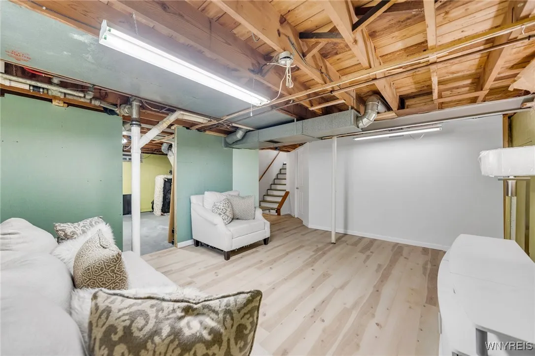 108 Wendover Avenue, Tonawanda-town, New York 1422, Tonawanda, New York 14223, 3 Bedrooms Bedrooms, 7 Rooms Rooms,2 BathroomsBathrooms,Residential,Closed,108 Wendover Avenue, Tonawanda-town, New York 1422,B1608370