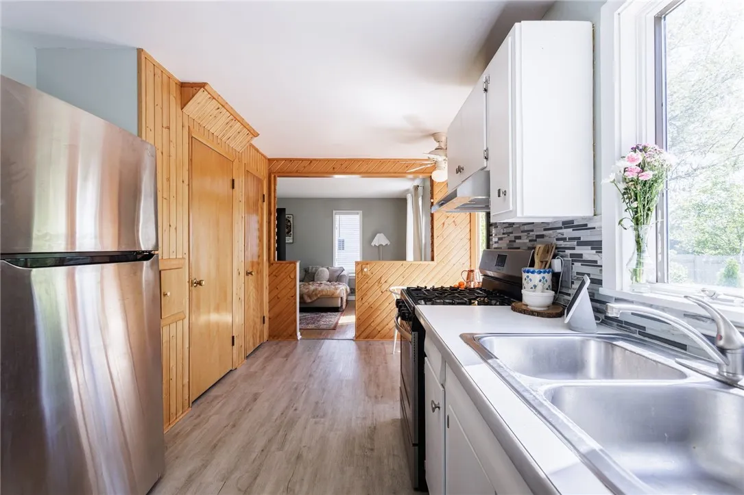 111 Barlow Drive, Greece, New York 14626, Greece, New York 14626, 3 Bedrooms Bedrooms, 7 Rooms Rooms,1 BathroomBathrooms,Residential,Closed,111 Barlow Drive, Greece, New York 14626,R1607967