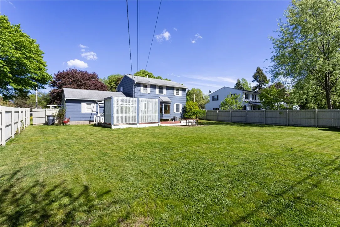 111 Barlow Drive, Greece, New York 14626, Greece, New York 14626, 3 Bedrooms Bedrooms, 7 Rooms Rooms,1 BathroomBathrooms,Residential,Closed,111 Barlow Drive, Greece, New York 14626,R1607967
