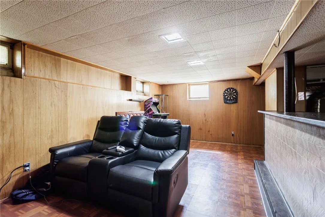 111 Barlow Drive, Greece, New York 14626, Greece, New York 14626, 3 Bedrooms Bedrooms, 7 Rooms Rooms,1 BathroomBathrooms,Residential,Closed,111 Barlow Drive, Greece, New York 14626,R1607967