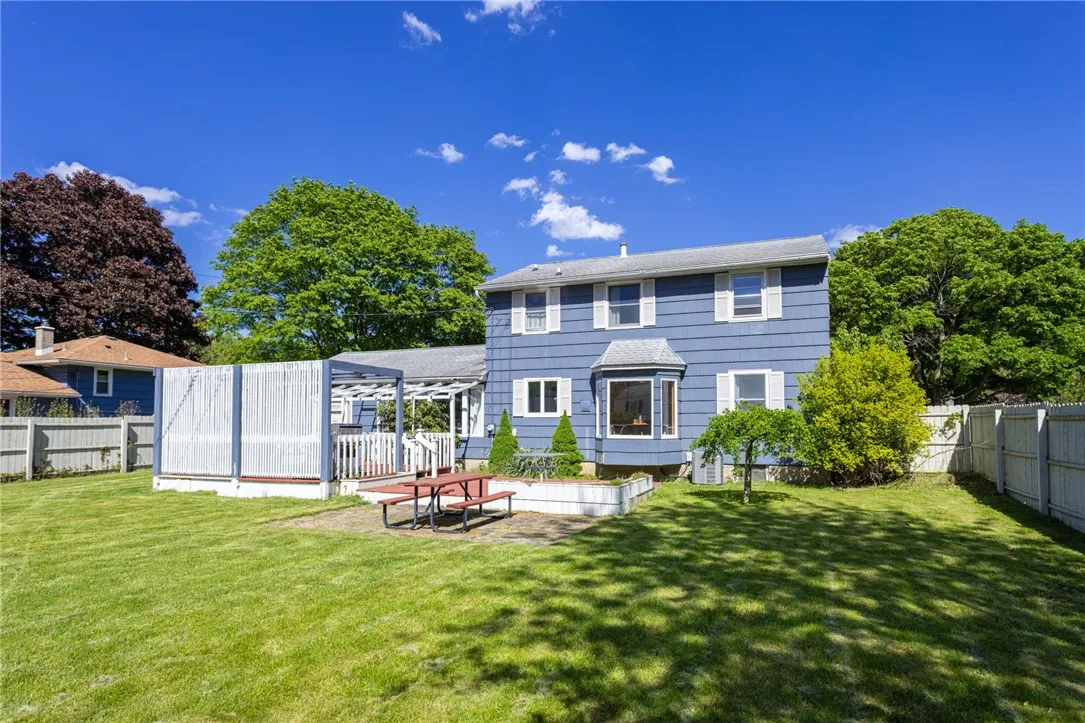 111 Barlow Drive, Greece, New York 14626, Greece, New York 14626, 3 Bedrooms Bedrooms, 7 Rooms Rooms,1 BathroomBathrooms,Residential,Closed,111 Barlow Drive, Greece, New York 14626,R1607967