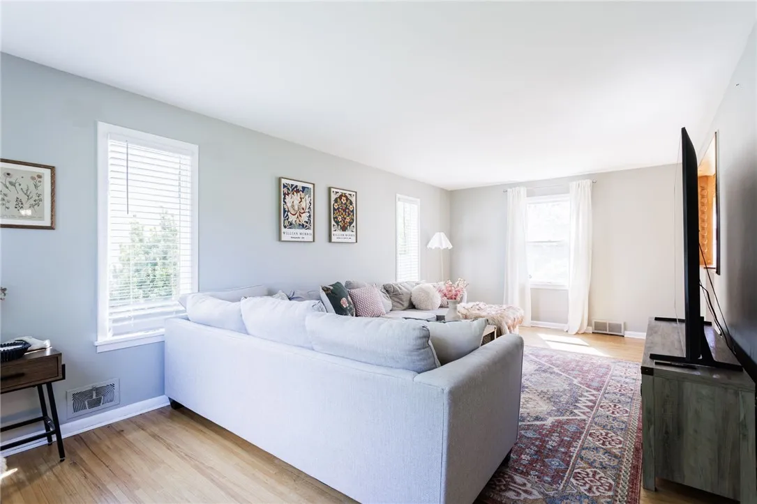 111 Barlow Drive, Greece, New York 14626, Greece, New York 14626, 3 Bedrooms Bedrooms, 7 Rooms Rooms,1 BathroomBathrooms,Residential,Closed,111 Barlow Drive, Greece, New York 14626,R1607967