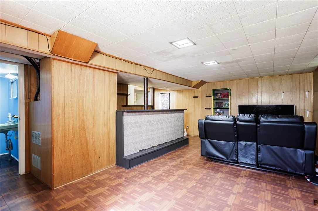 111 Barlow Drive, Greece, New York 14626, Greece, New York 14626, 3 Bedrooms Bedrooms, 7 Rooms Rooms,1 BathroomBathrooms,Residential,Closed,111 Barlow Drive, Greece, New York 14626,R1607967