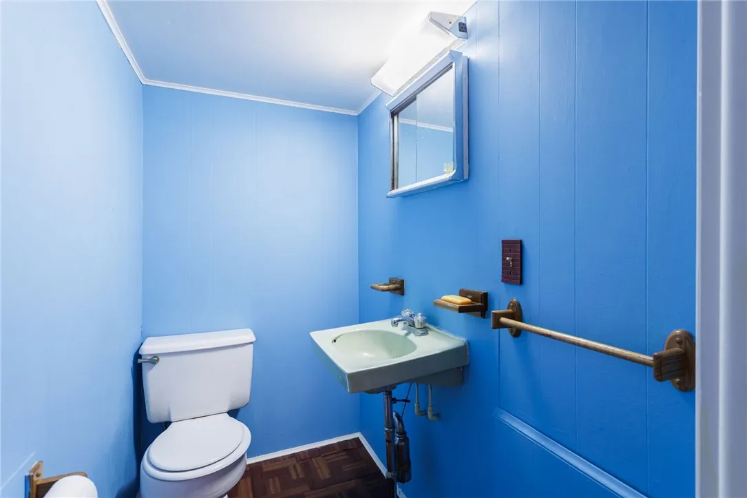 111 Barlow Drive, Greece, New York 14626, Greece, New York 14626, 3 Bedrooms Bedrooms, 7 Rooms Rooms,1 BathroomBathrooms,Residential,Closed,111 Barlow Drive, Greece, New York 14626,R1607967