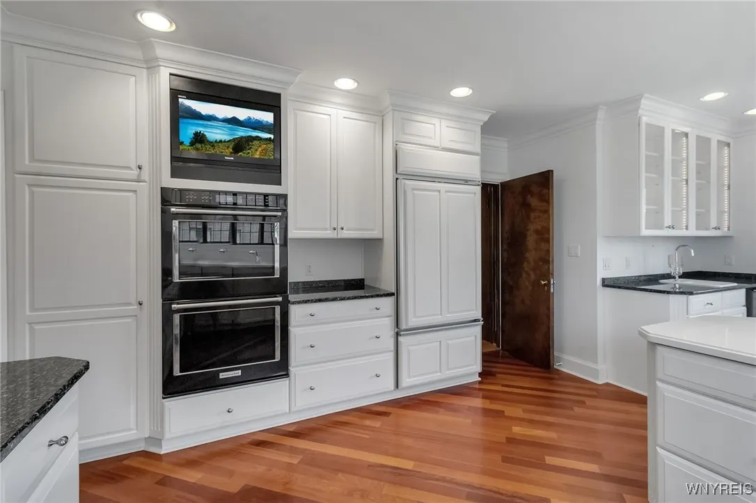 91 Nottingham, Buffalo, New York 14216, Buffalo, New York 14216, 3 Bedrooms Bedrooms, 10 Rooms Rooms,3 BathroomsBathrooms,Residential,For Sale,91 Nottingham, Buffalo, New York 14216,0,B1608417