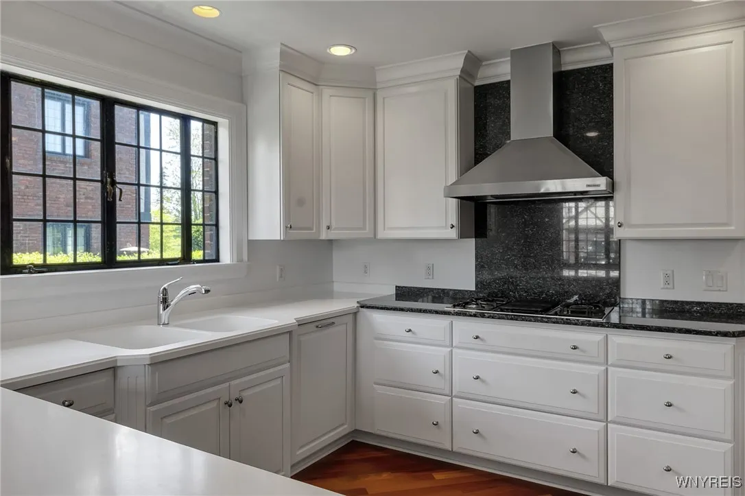 91 Nottingham, Buffalo, New York 14216, Buffalo, New York 14216, 3 Bedrooms Bedrooms, 10 Rooms Rooms,3 BathroomsBathrooms,Residential,For Sale,91 Nottingham, Buffalo, New York 14216,0,B1608417